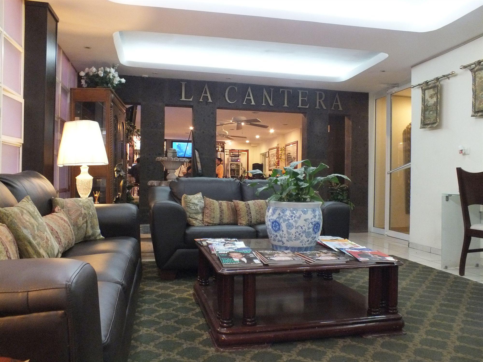 Hotel Rincon Real Suites Durango Exterior foto
