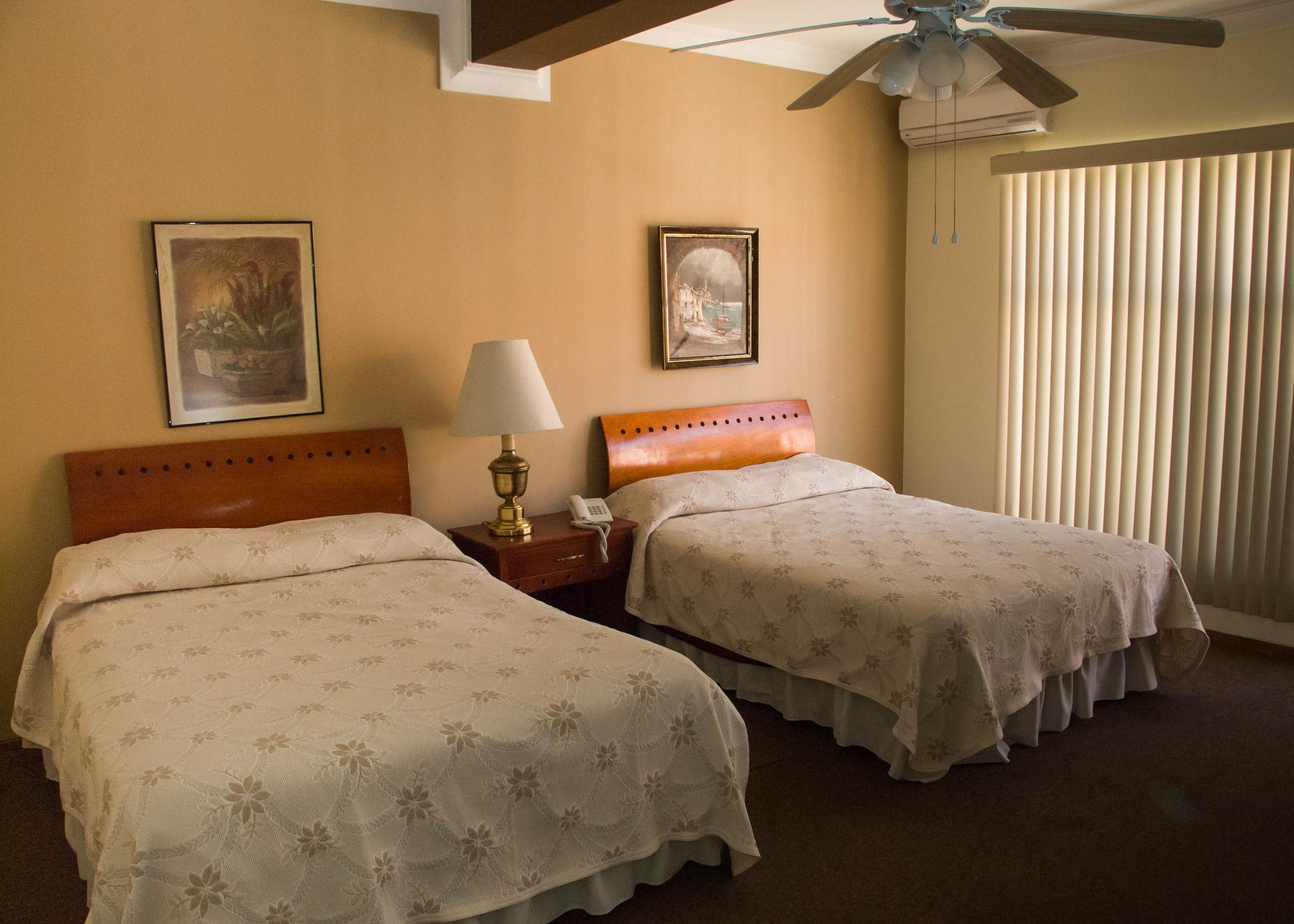 Hotel Rincon Real Suites Durango Exterior foto