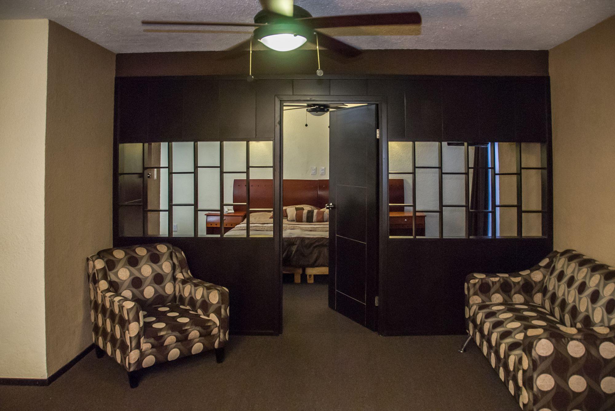 Hotel Rincon Real Suites Durango Exterior foto