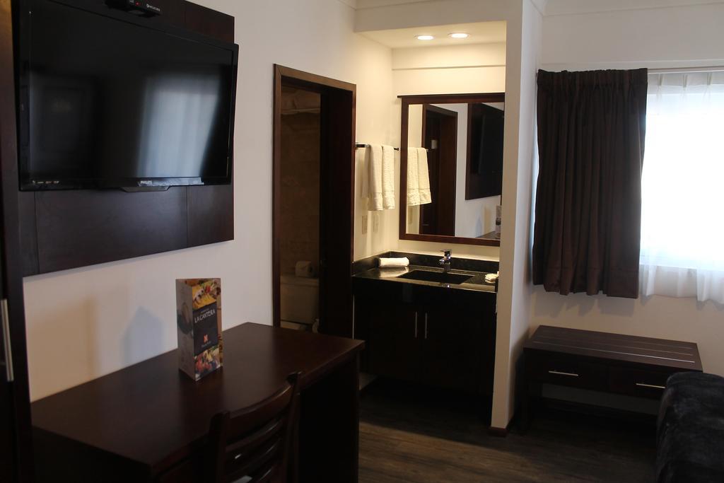 Hotel Rincon Real Suites Durango Exterior foto