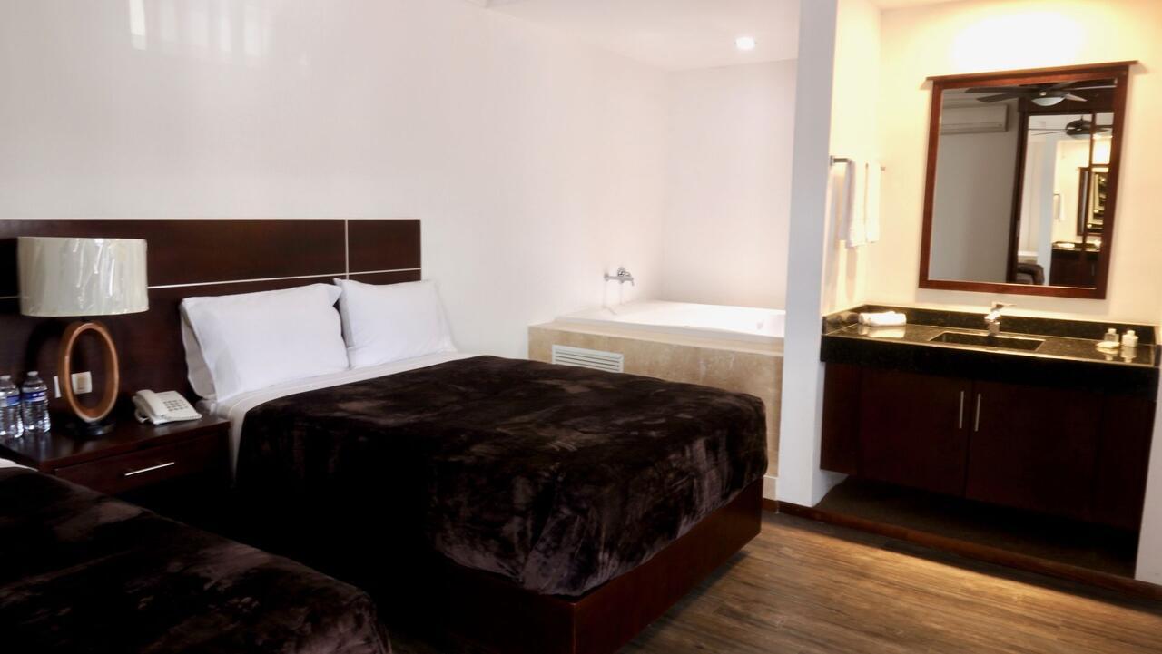 Hotel Rincon Real Suites Durango Exterior foto